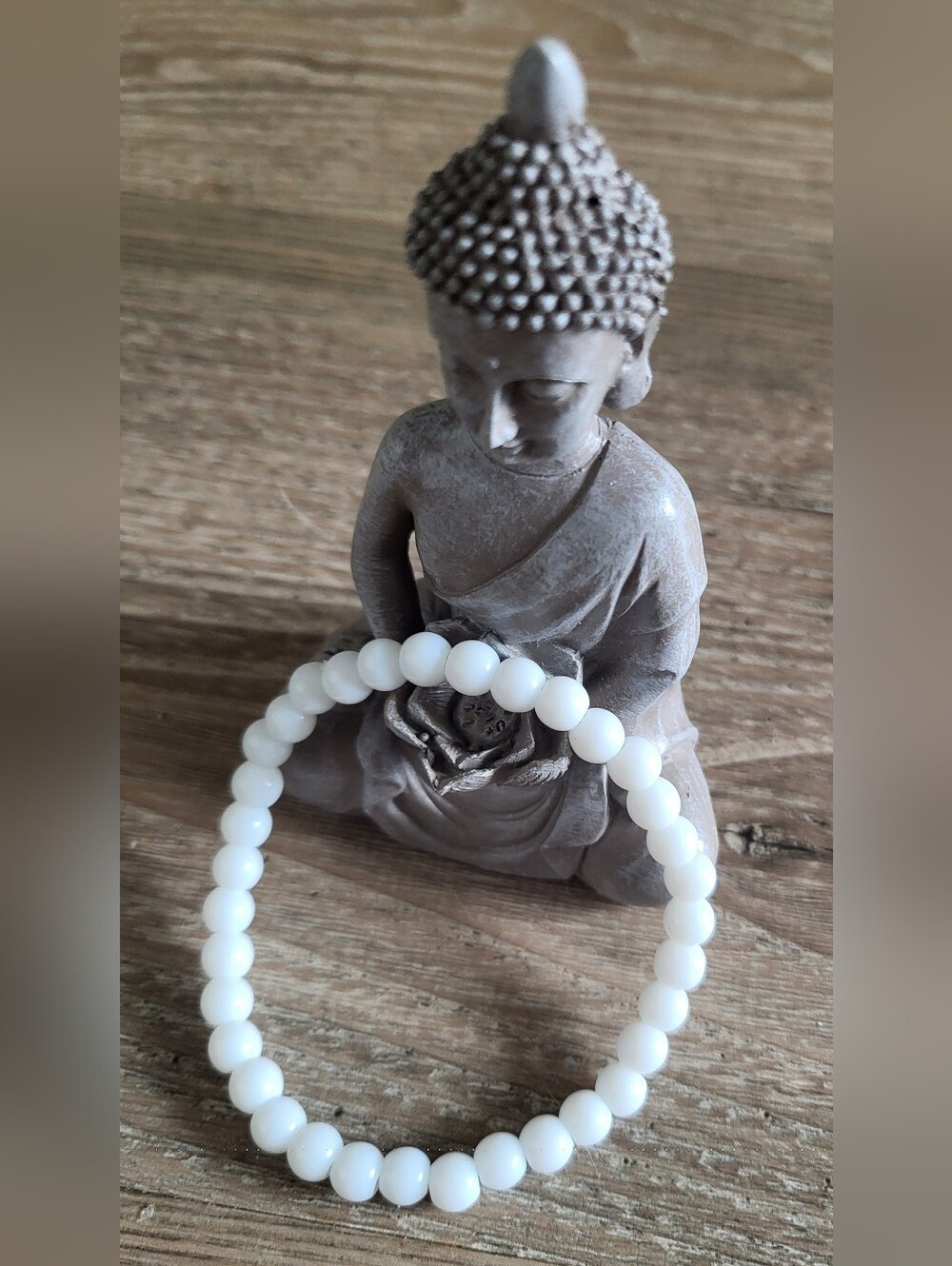 White Agate Beaded Bracelet